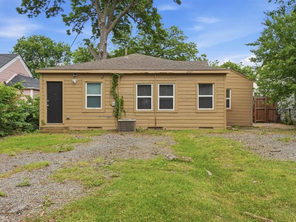 2547 Wilton Avenue, Dallas, TX 75211