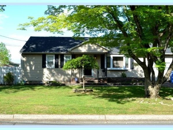 2202 Murray Ave, South Plainfield, NJ 07080