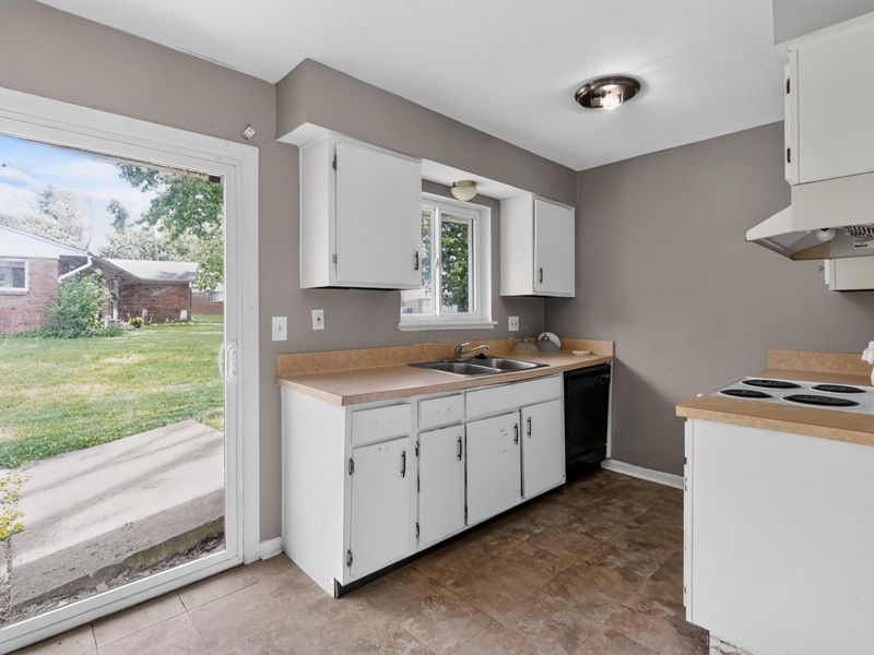74 Huber Village Boulevard, Westerville, OH 43081 Photo 15