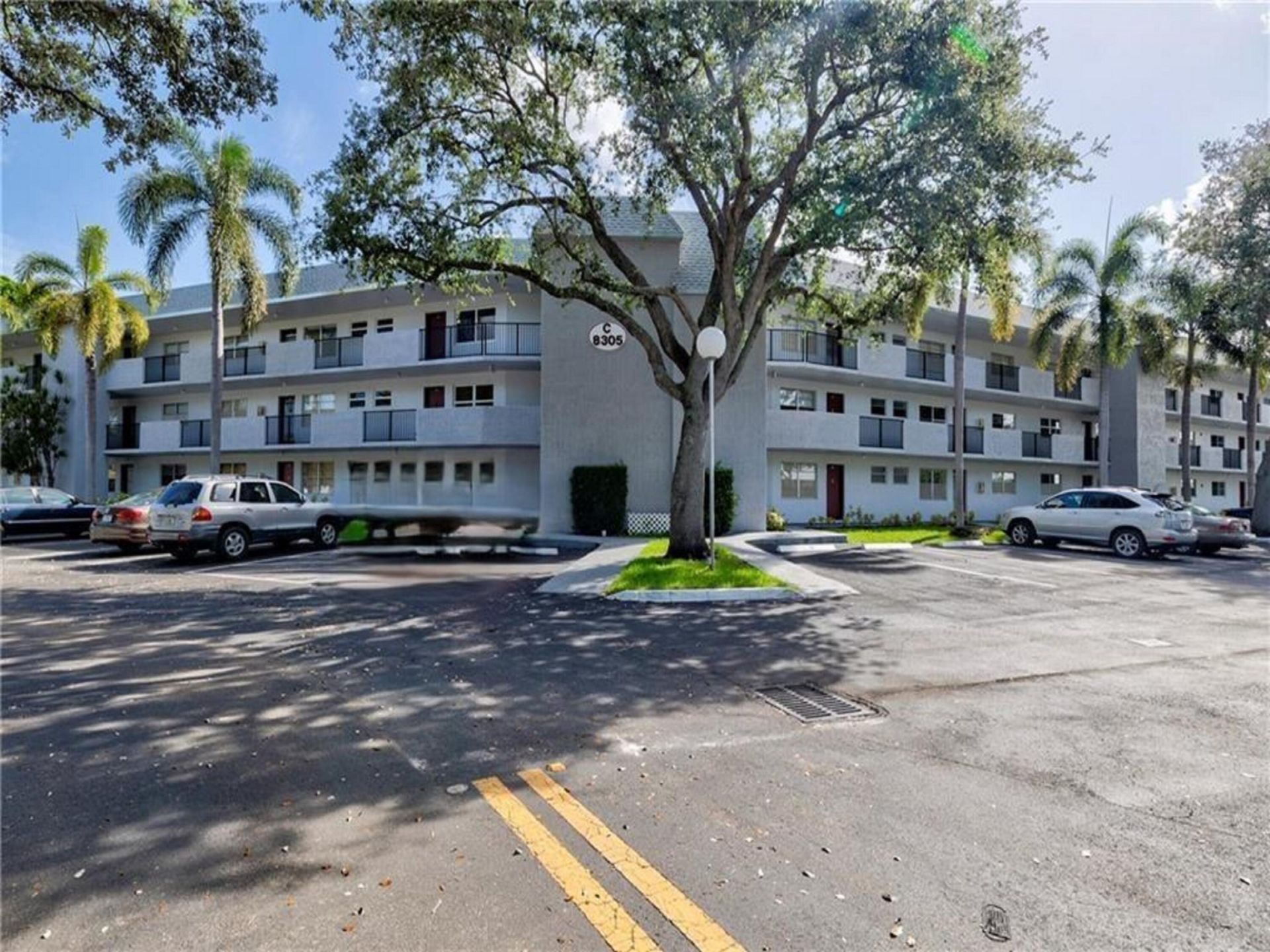 8305 NW 61st Street, Unit C209, Tamarac, FL 33321 Photo