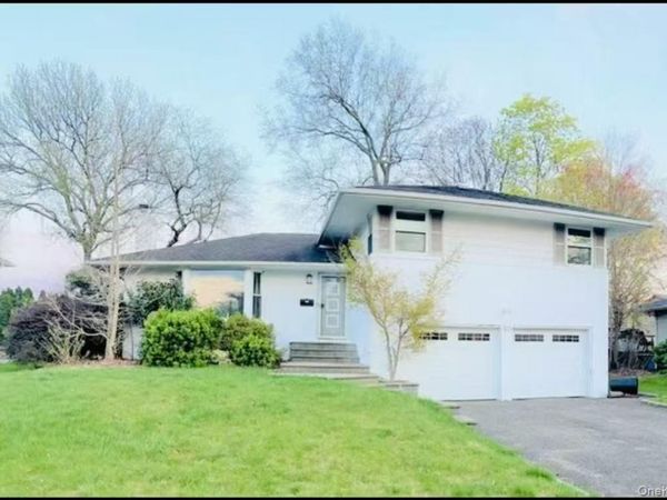 50 Briar Lane , Jericho, NY 11753