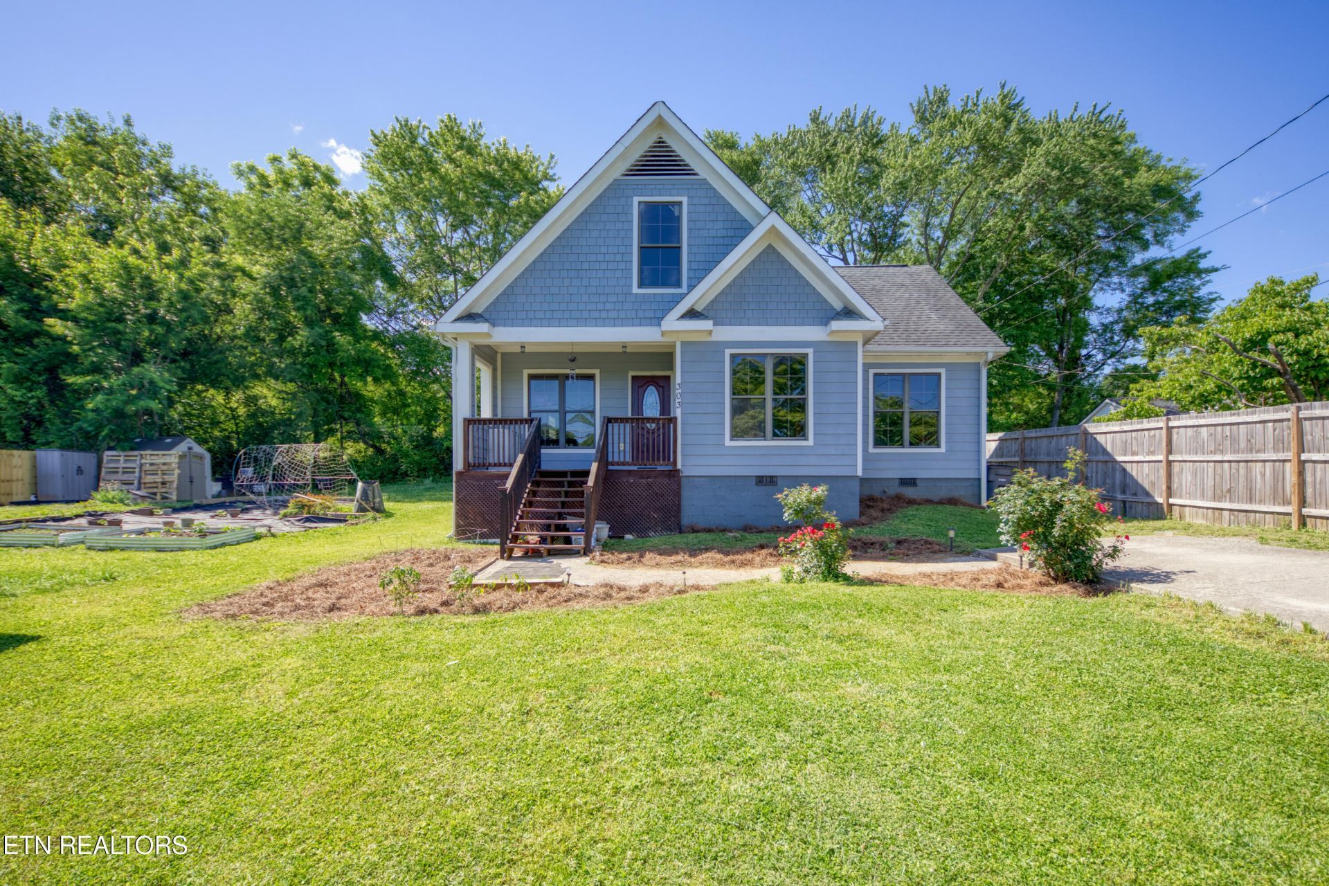 303 Kensi Drive, Knoxville, TN 37912 Main Photo
