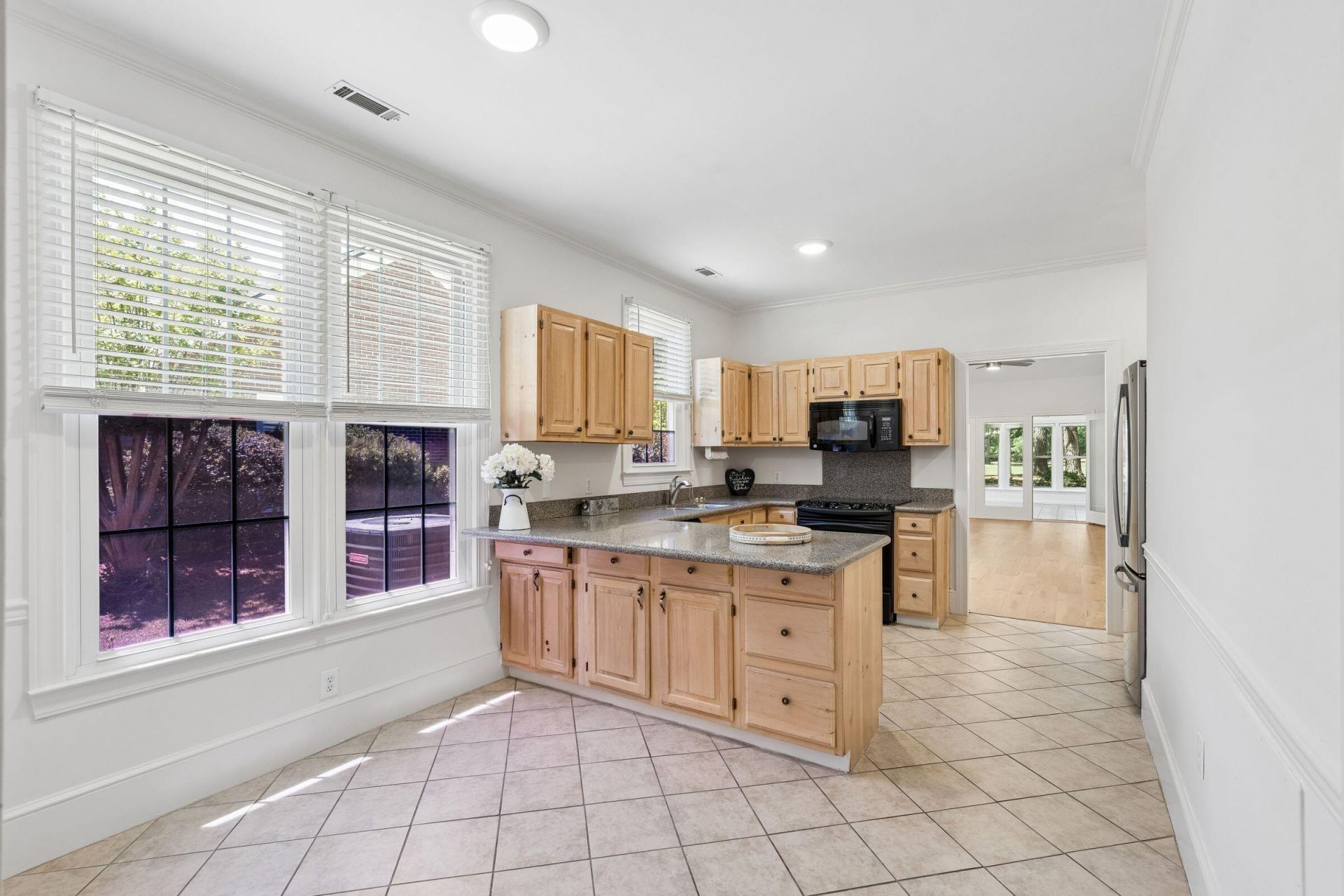 144 Saluda Drive Photo 27
