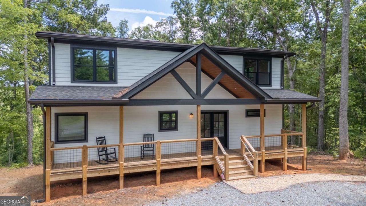 32 Hilton Drive, Ellijay, GA 30540 Main Photo