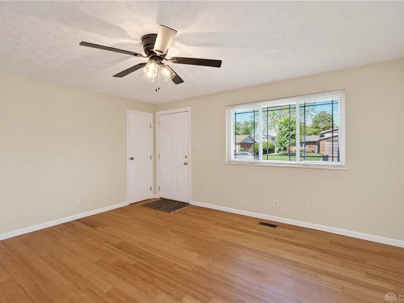 5214 Waverly Street, Fairborn, OH 45324 Photo 8