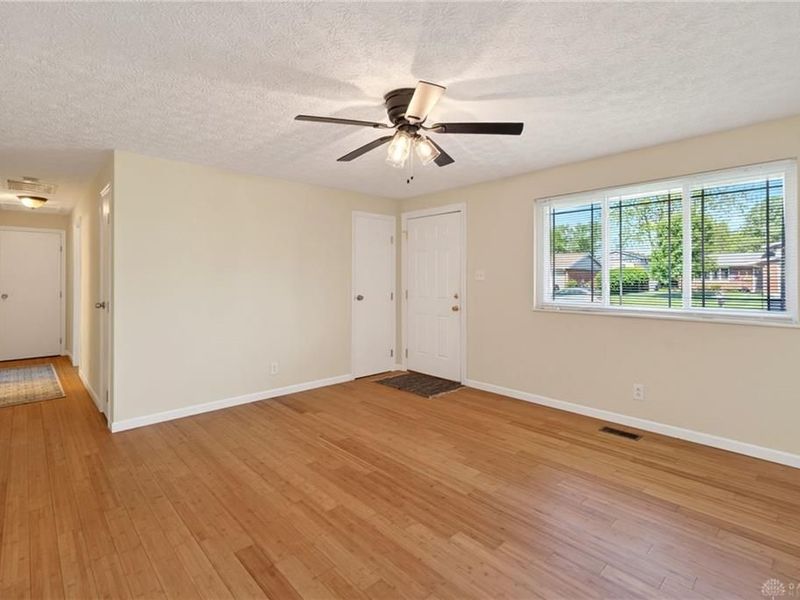 5214 Waverly Street, Fairborn, OH 45324 Photo 9