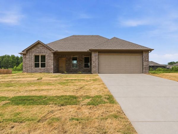 924 Bratton Rd , Lonoke, AR 72086
