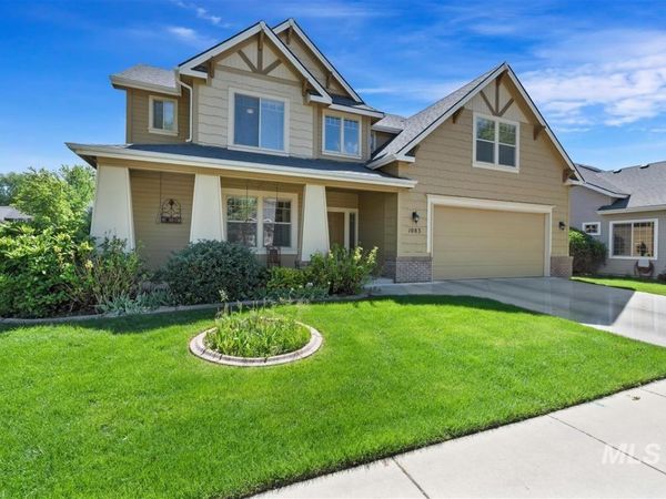 1083 E Legacy View Dr, Meridian, ID 83646