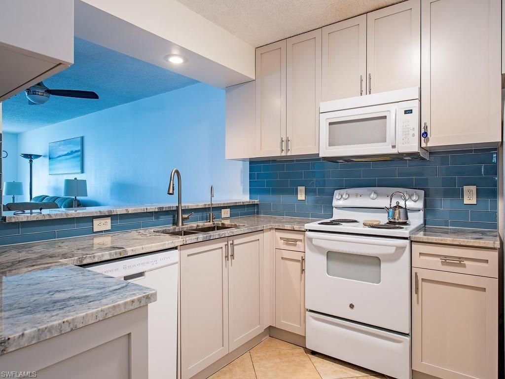 865 New Waterford Dr, Unit S101, Naples, FL 34104 Photo