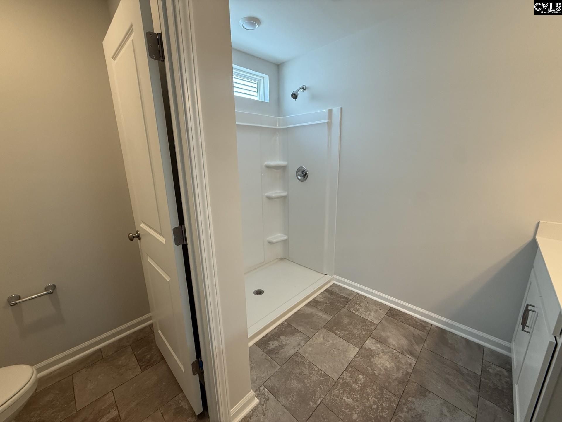 318 Tartan Road Photo 9
