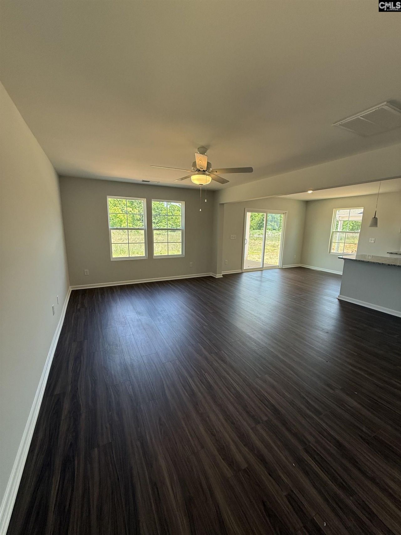 203 Laurinton Farms Drive Photo 4