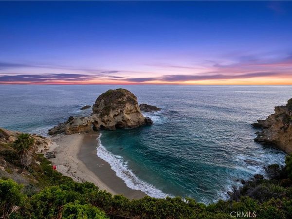 10 S La Senda, Laguna Beach, CA 92651