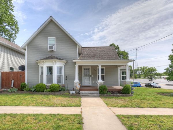 428 W Vine Street , Carthage, MO 64836