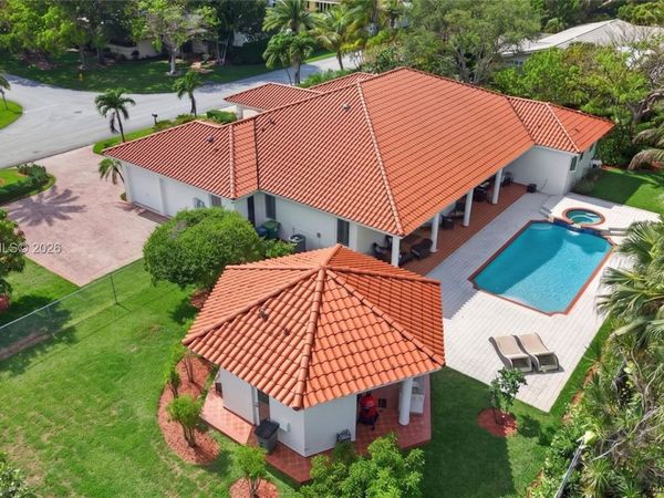 18461 SW 83rd Ave, Cutler Bay, FL 33157