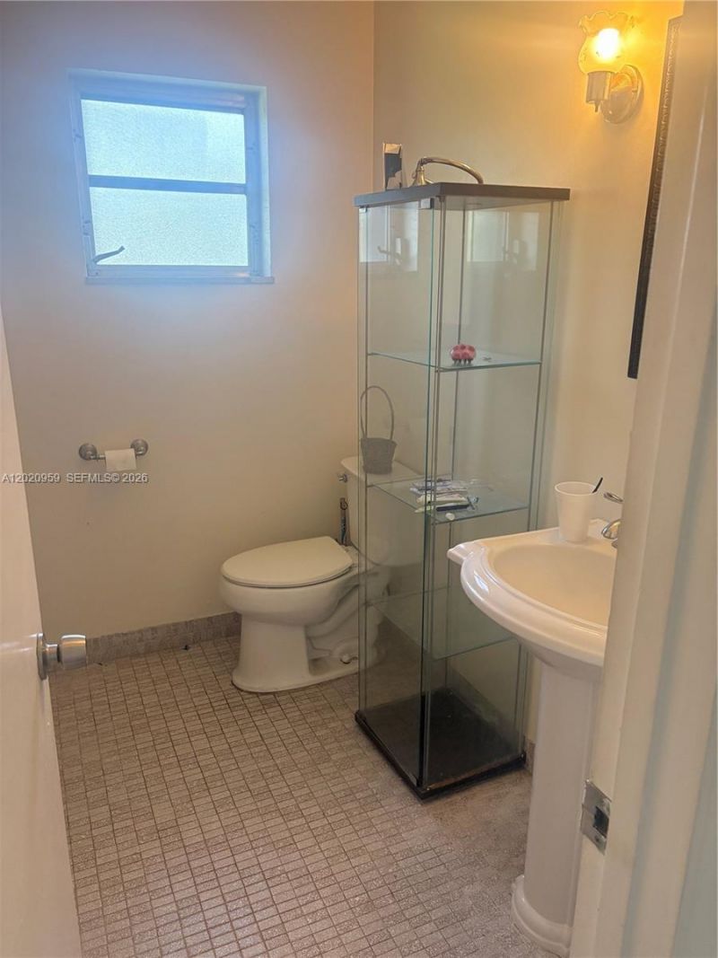 5300 Washington St, Unit R101, Hollywood, FL 33021 Photo