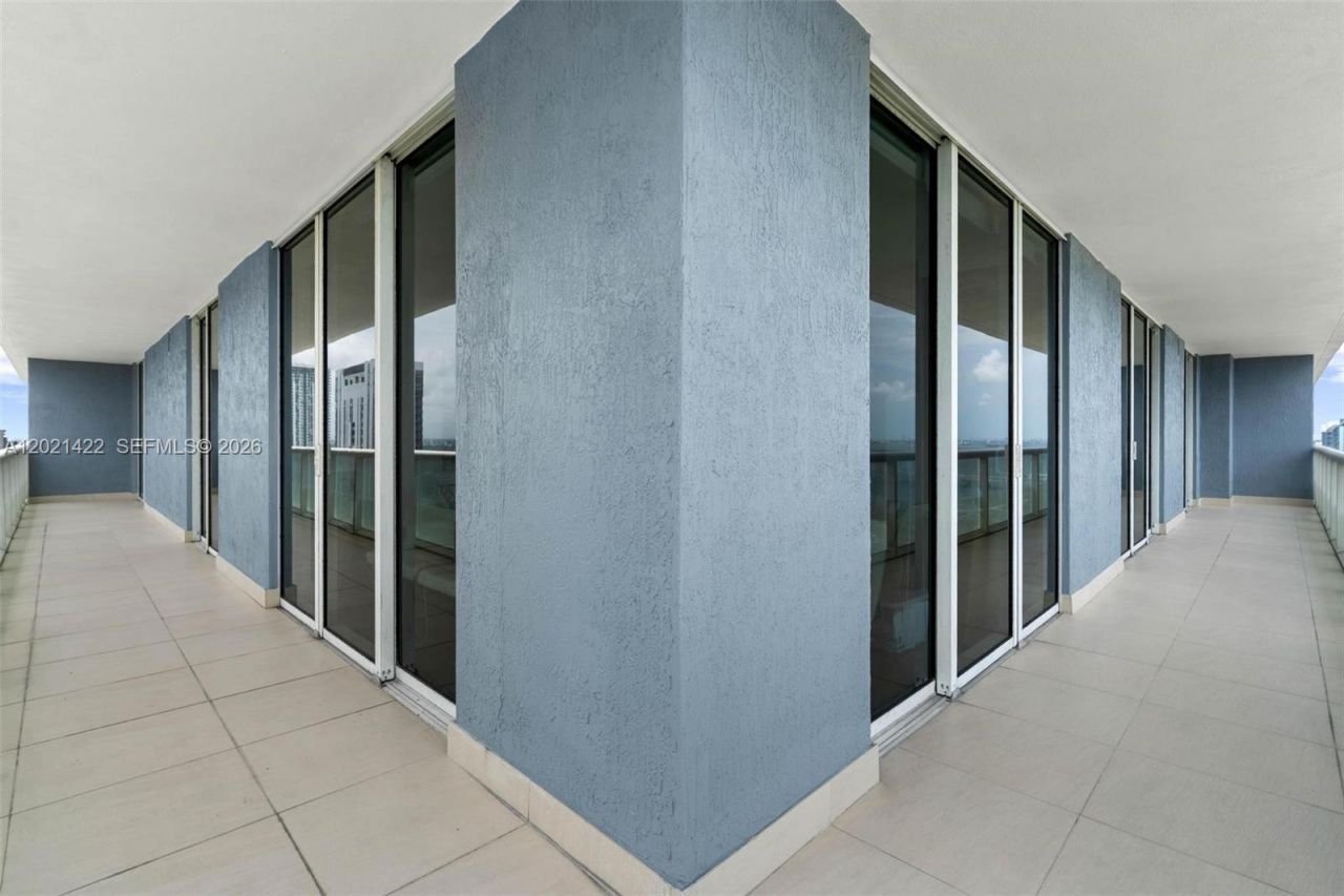 50 Biscayne Blvd , Unit 3510, Miami, FL 33132 Photo