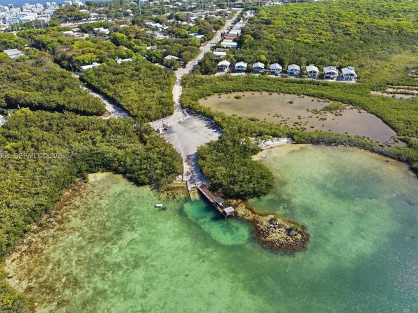 323 Bay View Ave, Key Largo, FL 33037
