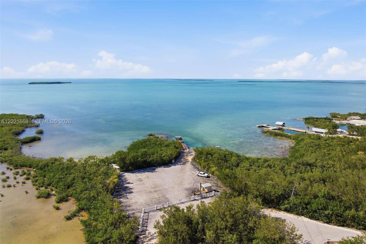 323 Bay View Ave, Key Largo, FL 33037 Photo