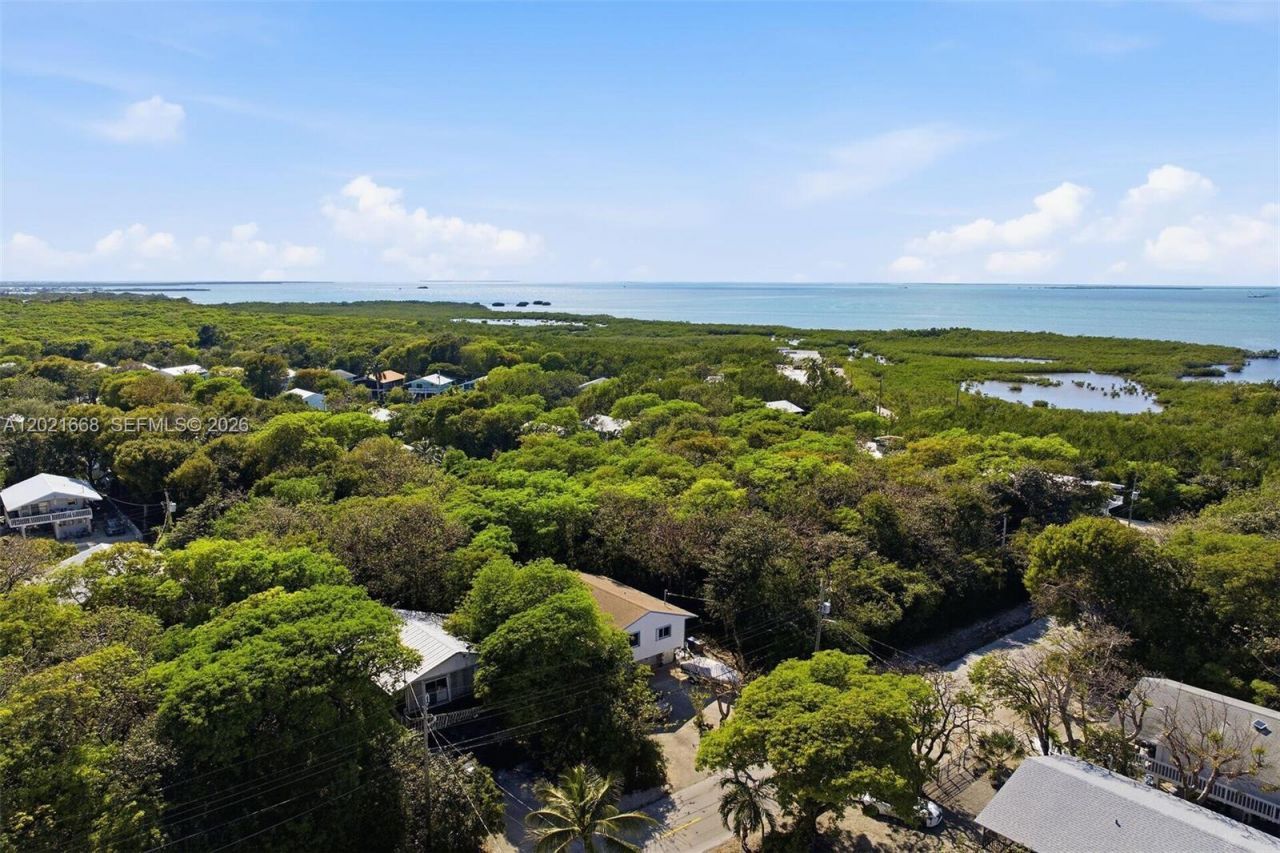 323 Bay View Ave, Key Largo, FL 33037 Photo