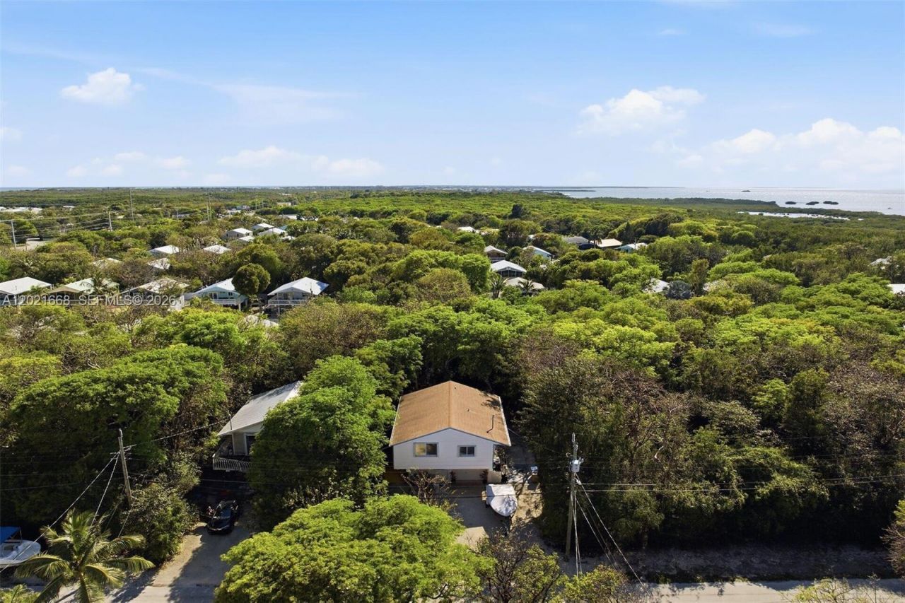 323 Bay View Ave, Key Largo, FL 33037 Photo