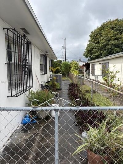 336 E 41st St , Hialeah, FL 33013 Photo
