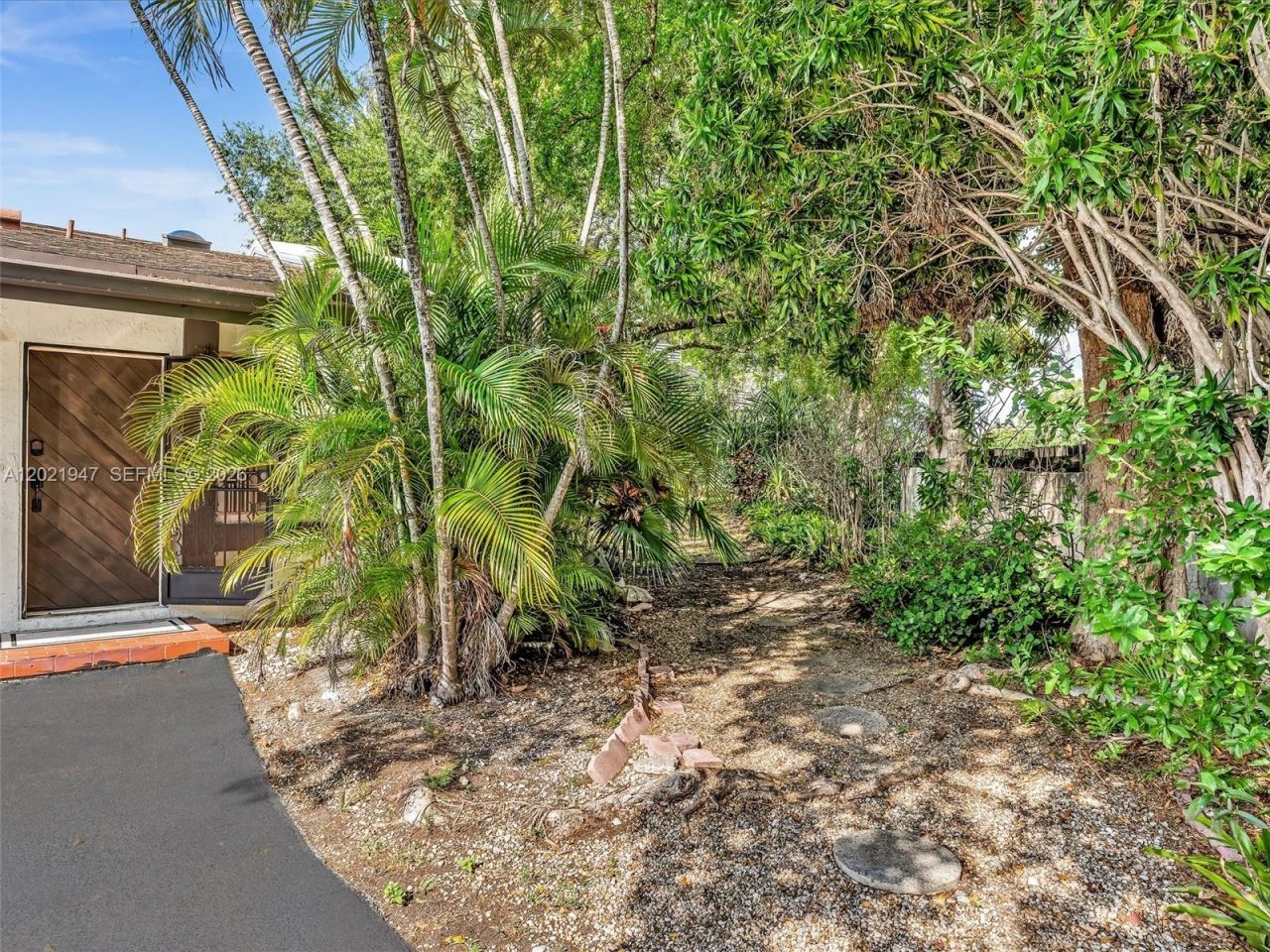 500 NE 199th Ter, Unit 7J, Miami, FL 33179 Photo