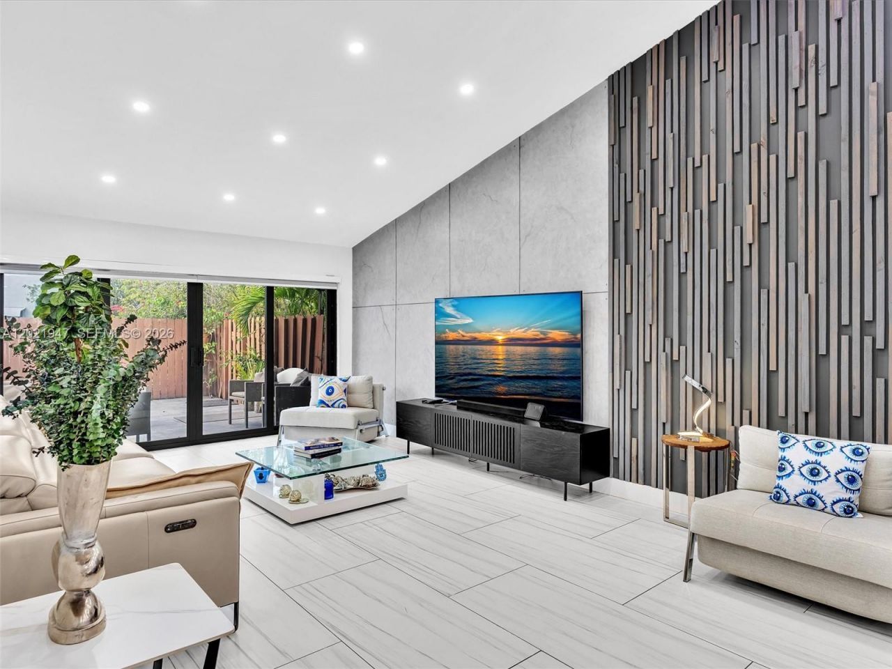 500 NE 199th Ter, Unit 7J, Miami, FL 33179 Photo