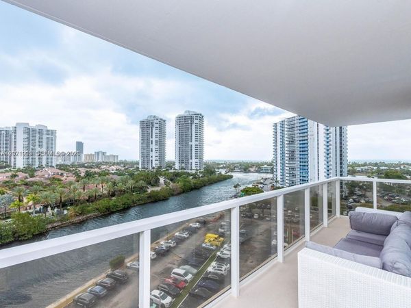 3701 N Country Club Dr , Unit 1002, Aventura, FL 33180