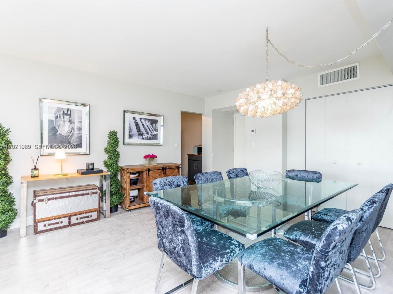 3701 N Country Club Dr , Unit 1002, Aventura, FL 33180 Photo
