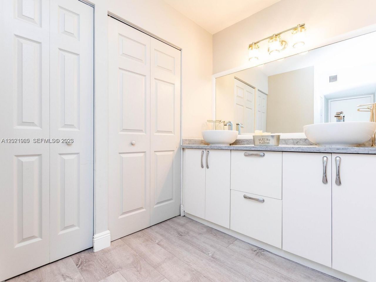 3701 N Country Club Dr , Unit 1002, Aventura, FL 33180 Photo