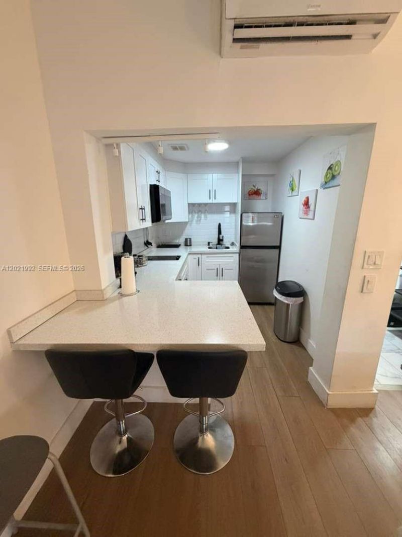 26 Diplomat Pkwy, Unit 2214, Hallandale Beach, FL 33009 Photo