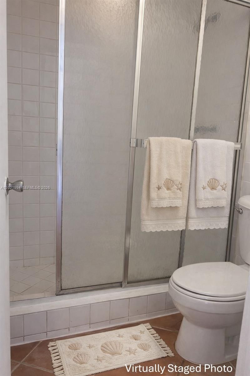 1801 S Treasure Dr, Unit 427, North Bay Village, FL 33141 Photo