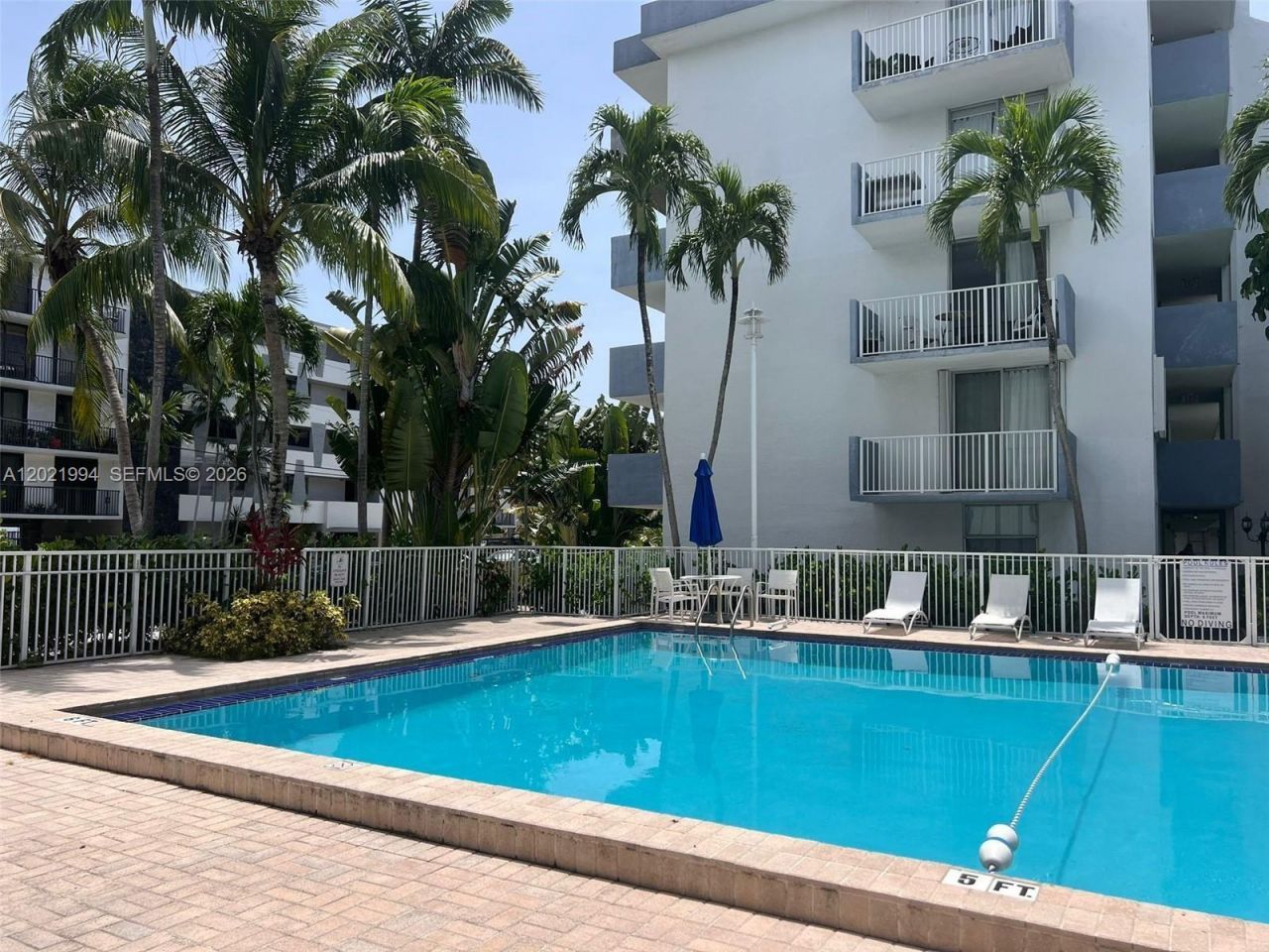 1801 S Treasure Dr, Unit 427, North Bay Village, FL 33141 Photo