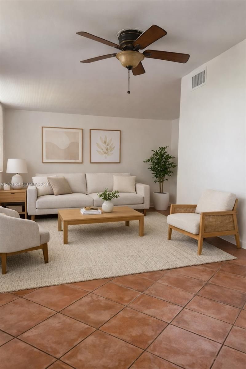 1801 S Treasure Dr, Unit 427, North Bay Village, FL 33141 Photo