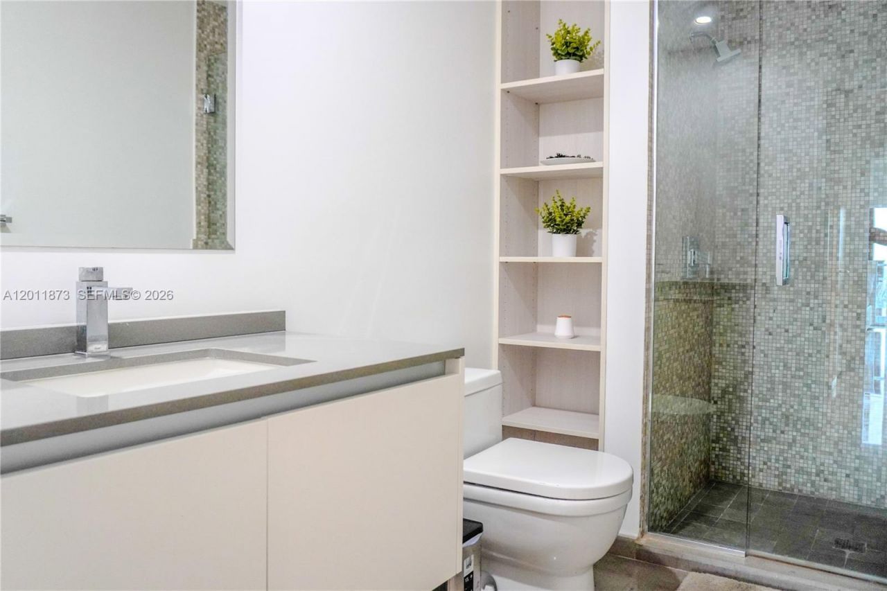 88 SW 7, Unit 2112, Miami, FL 33130 Photo