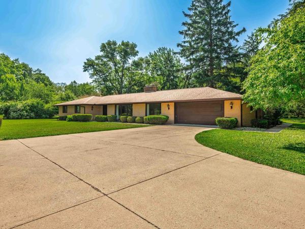 4507 W Peachtree Lane, Muncie, IN 47304