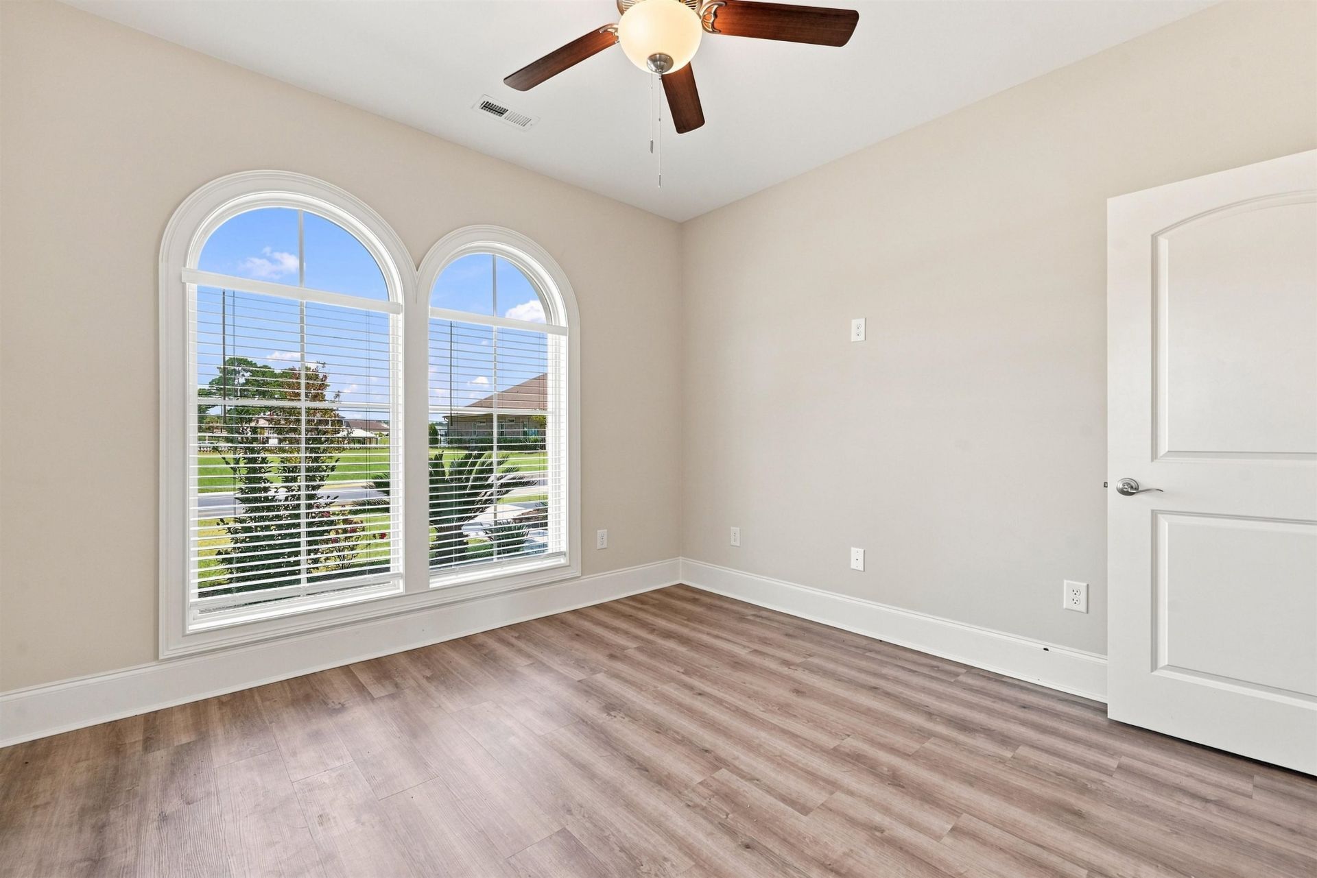 343 Las Olas Dr. Photo 12