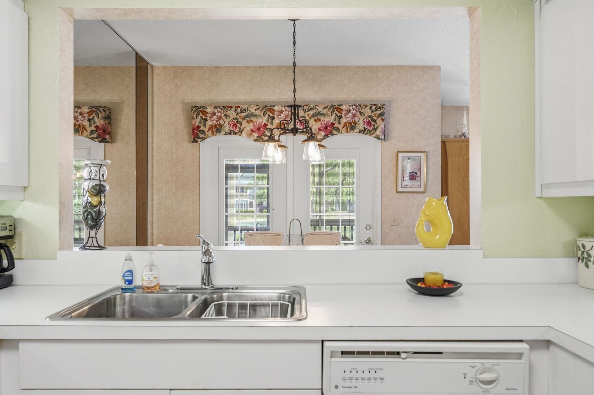 808 Castleford Circle Photo 15