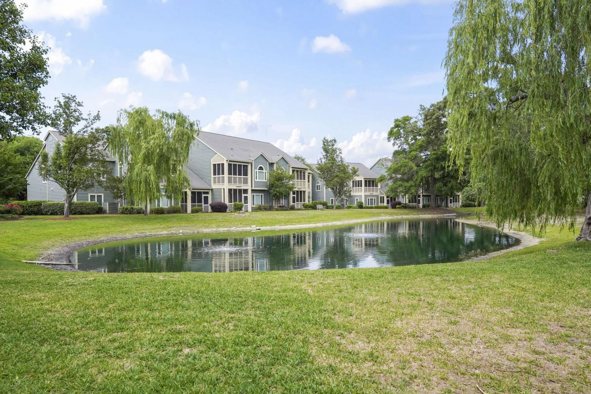 808 Castleford Circle Photo 30