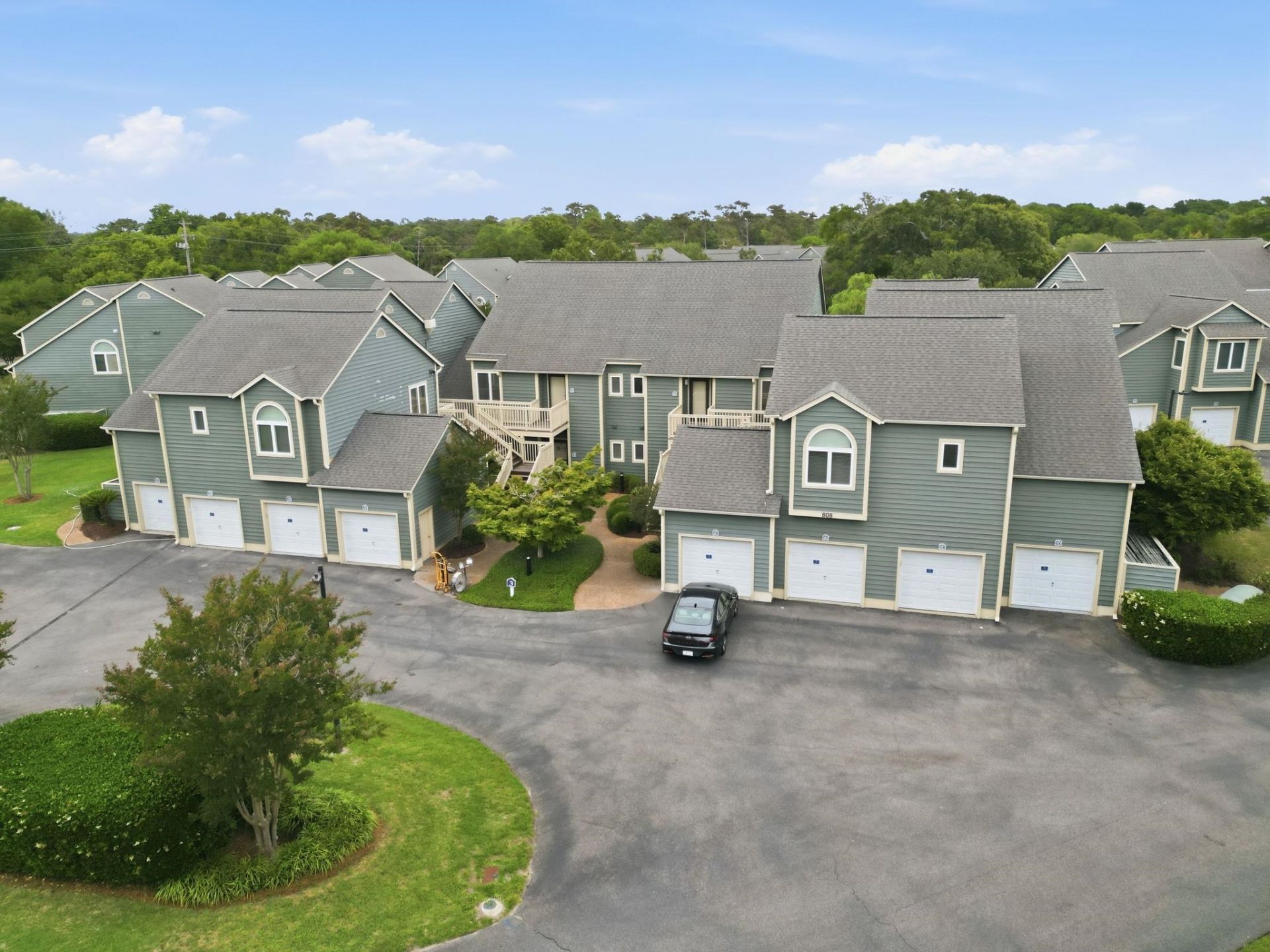 808 Castleford Circle Photo 41