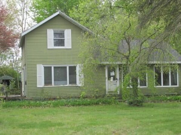 207 Cherry Street, Allegan, MI 49010