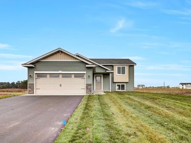 945 2 1/2 Avenue SW, Rice, MN 56367