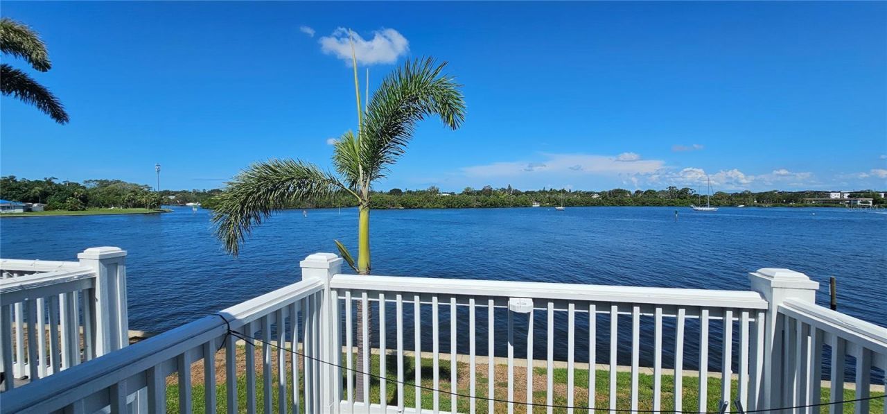 3747 Pompano Drive Se, Saint Petersburg, FL 33705 Photo