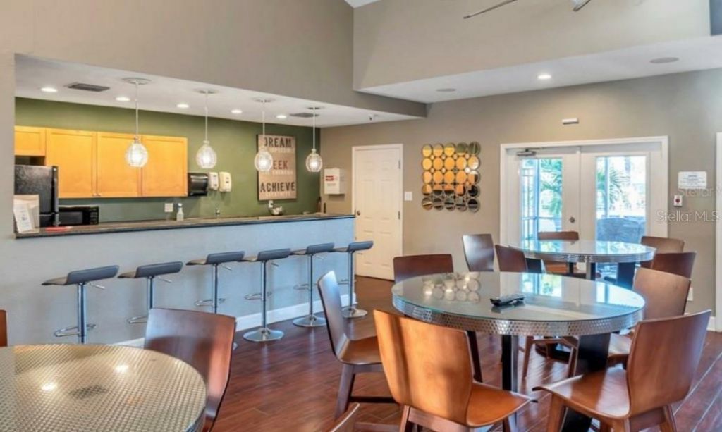 3747 Pompano Drive Se, Saint Petersburg, FL 33705 Photo