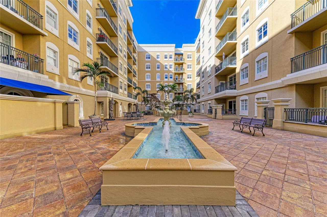1064 N Tamiami Trail, Unit 1304, Sarasota, FL 34236 Photo
