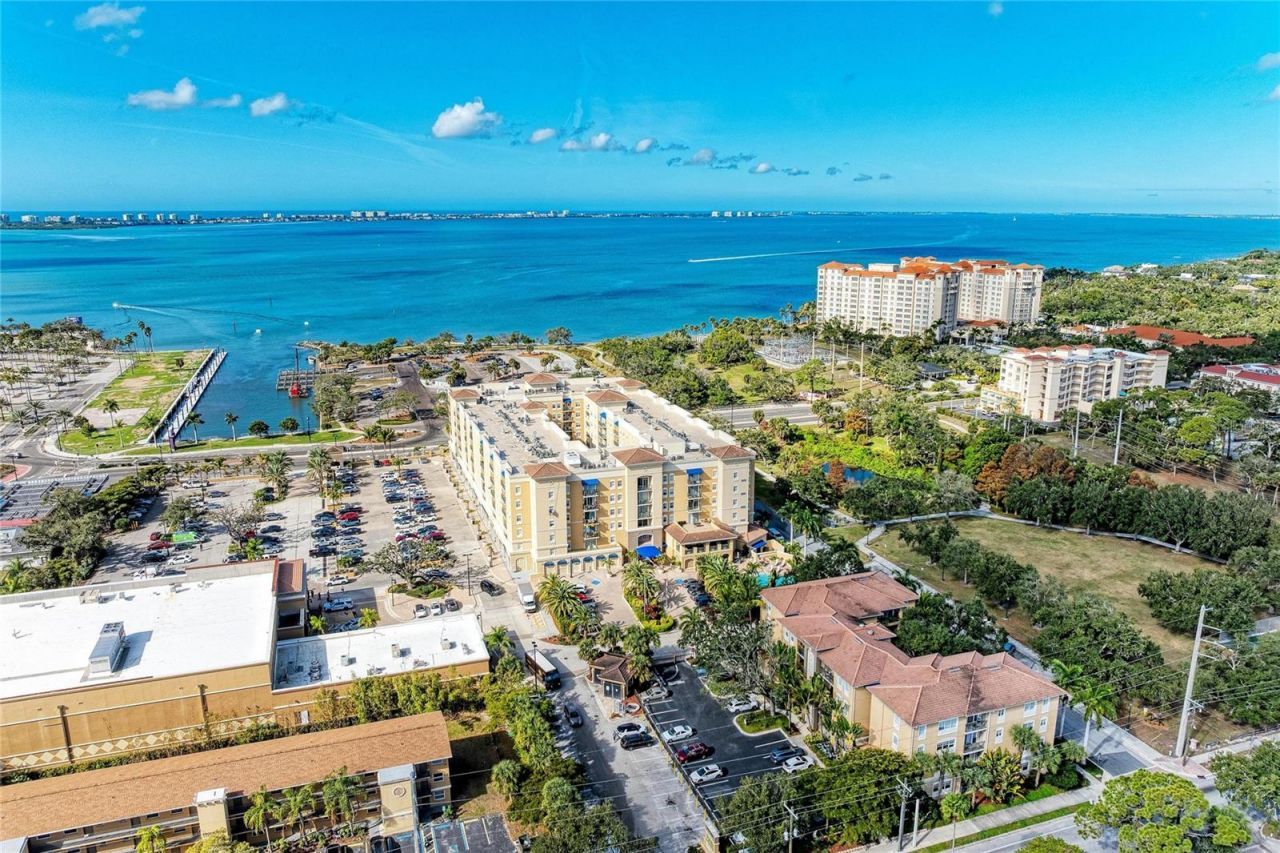1064 N Tamiami Trail, Unit 1304, Sarasota, FL 34236 Photo