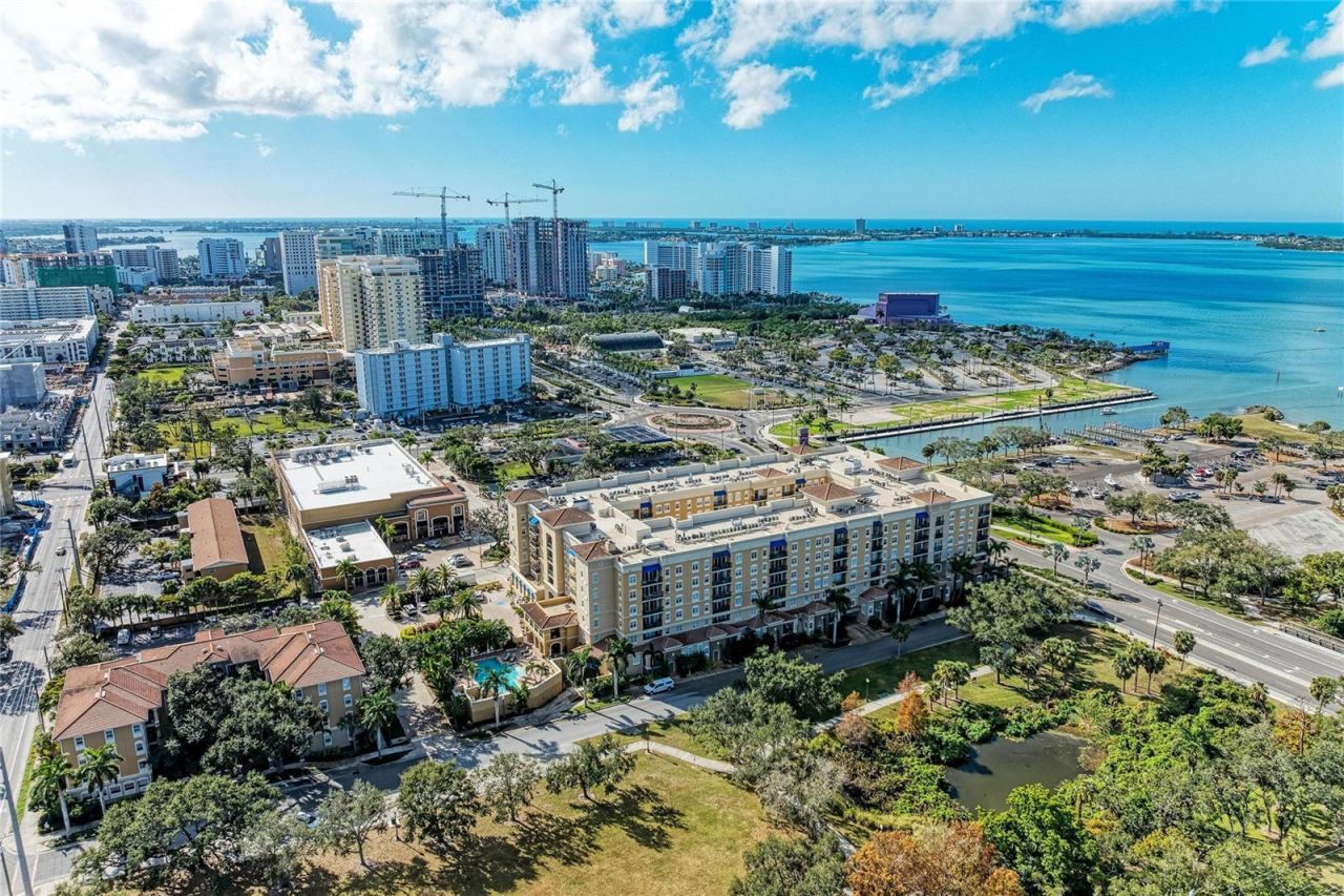 1064 N Tamiami Trail, Unit 1304, Sarasota, FL 34236 Photo
