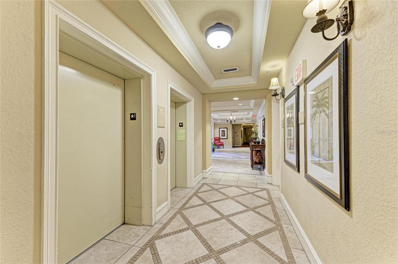 1064 N Tamiami Trail, Unit 1304, Sarasota, FL 34236 Photo