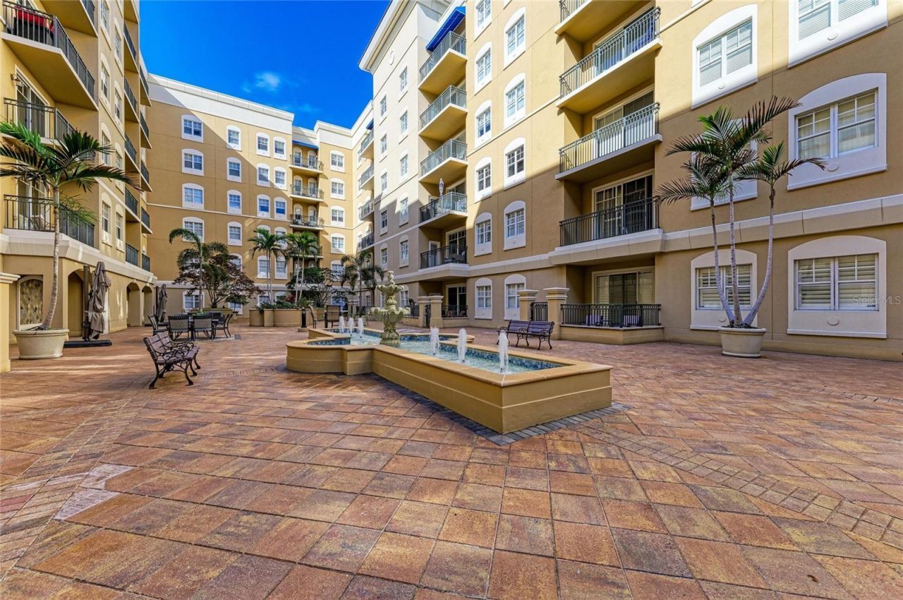 1064 N Tamiami Trail, Unit 1304, Sarasota, FL 34236 Photo