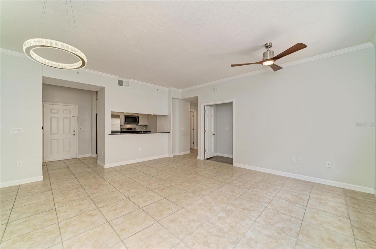 1064 N Tamiami Trail, Unit 1304, Sarasota, FL 34236 Photo